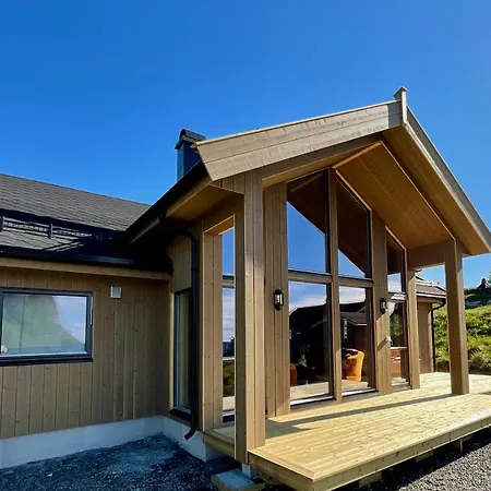 Haukland View Alpstuga Leknes