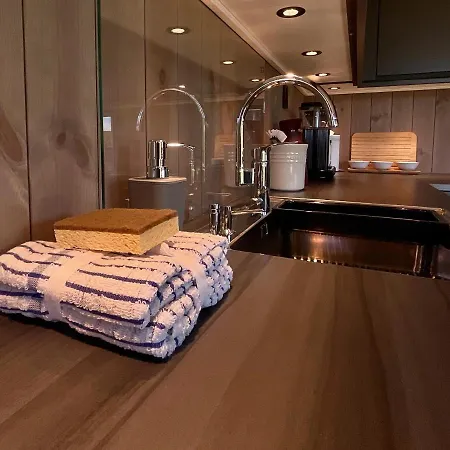 Alpstuga Haukland View Leknes